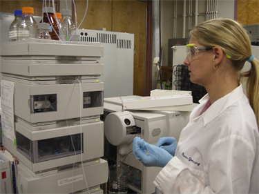 Chrom_Lab_Chemist_Image